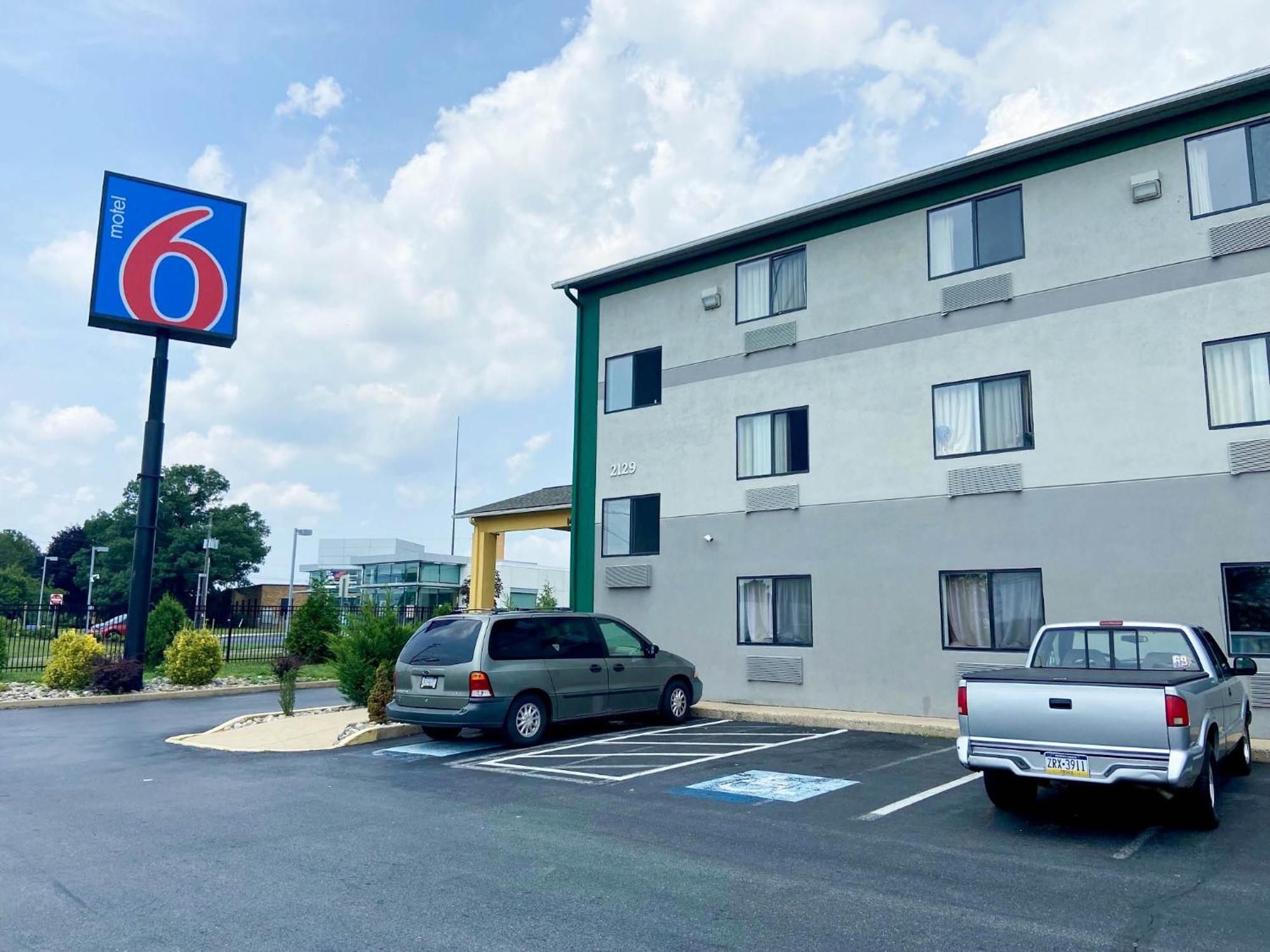 Motel 6 Lancaster Fertility Dış mekan fotoğraf
